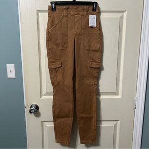 Brand NEW Spanx Stretch Twill Ankle Cargo Pants Honeyglow‎ Women’s Small.